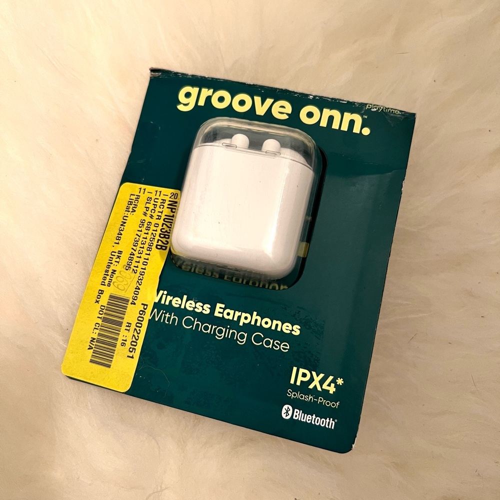 Groove Onn Bluetooth Headphones open box